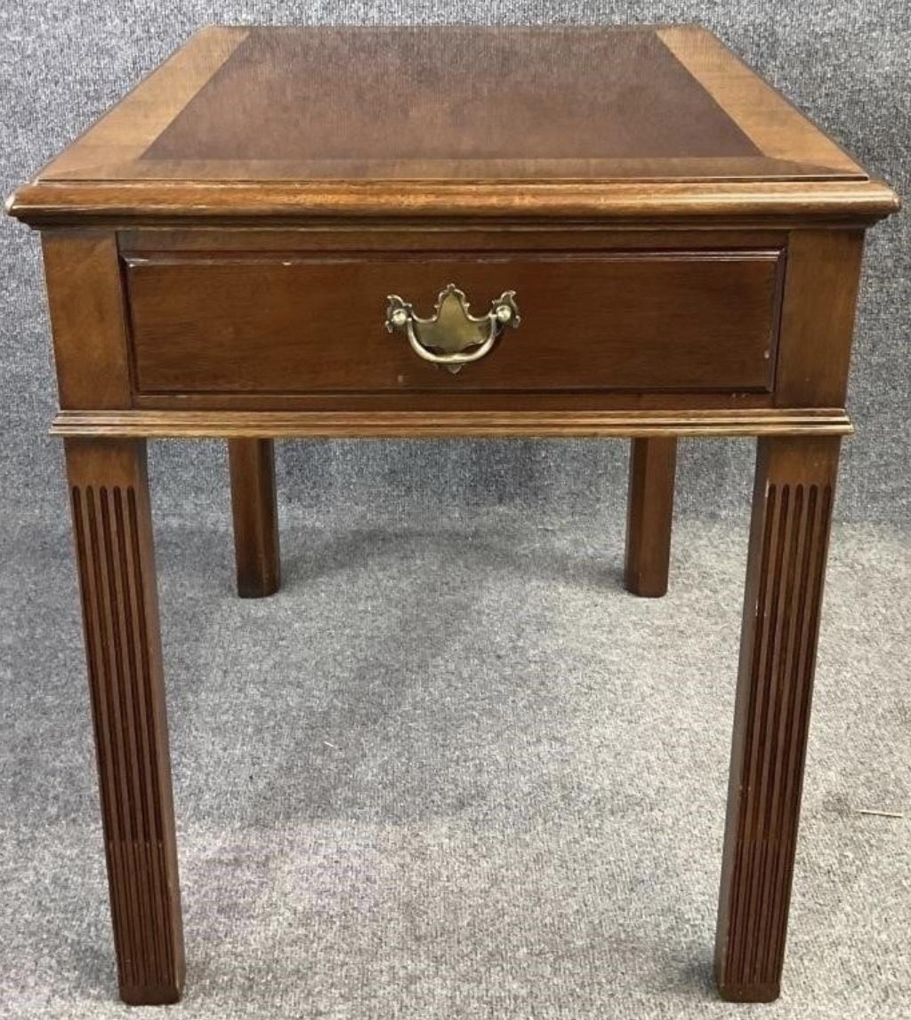 Vintage Hickory Mahogany Side Table – James River Collection