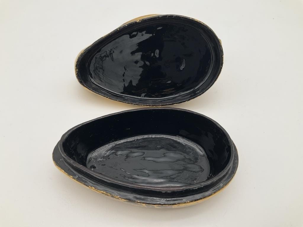 Vintage Black & Gold Duck Trinket Boxes – 1980s Vanity Decor, Set of 2