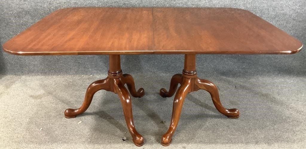 Vintage Henkle Harris Dining Set w/ Table, 8 Chairs, Sideboard and 3 Leaves