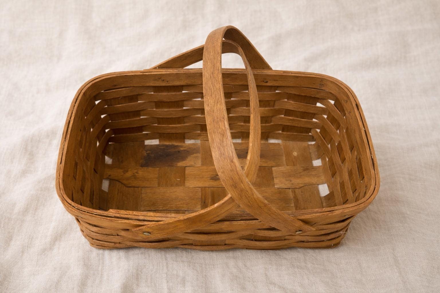 Vintage Handwoven Wood Splint Basket – Rustic Farmhouse Tray with Folding Handles
