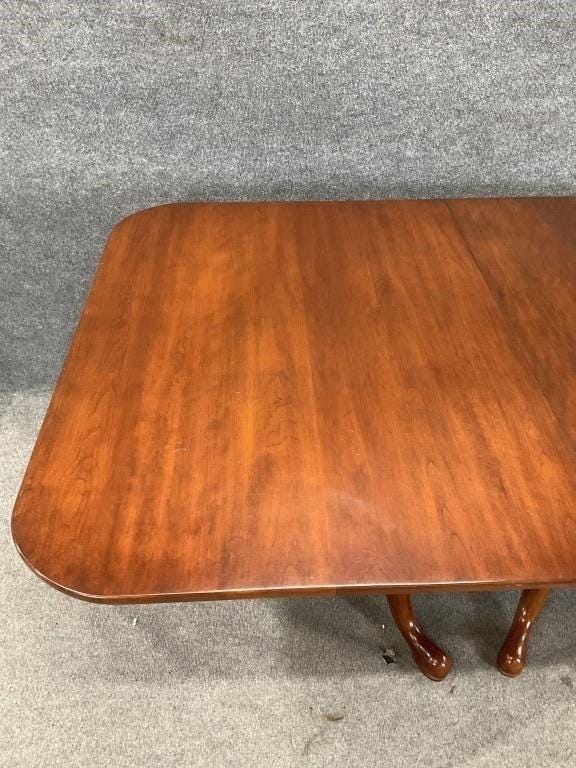 Henkel Harris Pedestal Dining Table with Three Leaves | Traditional American Heirloom