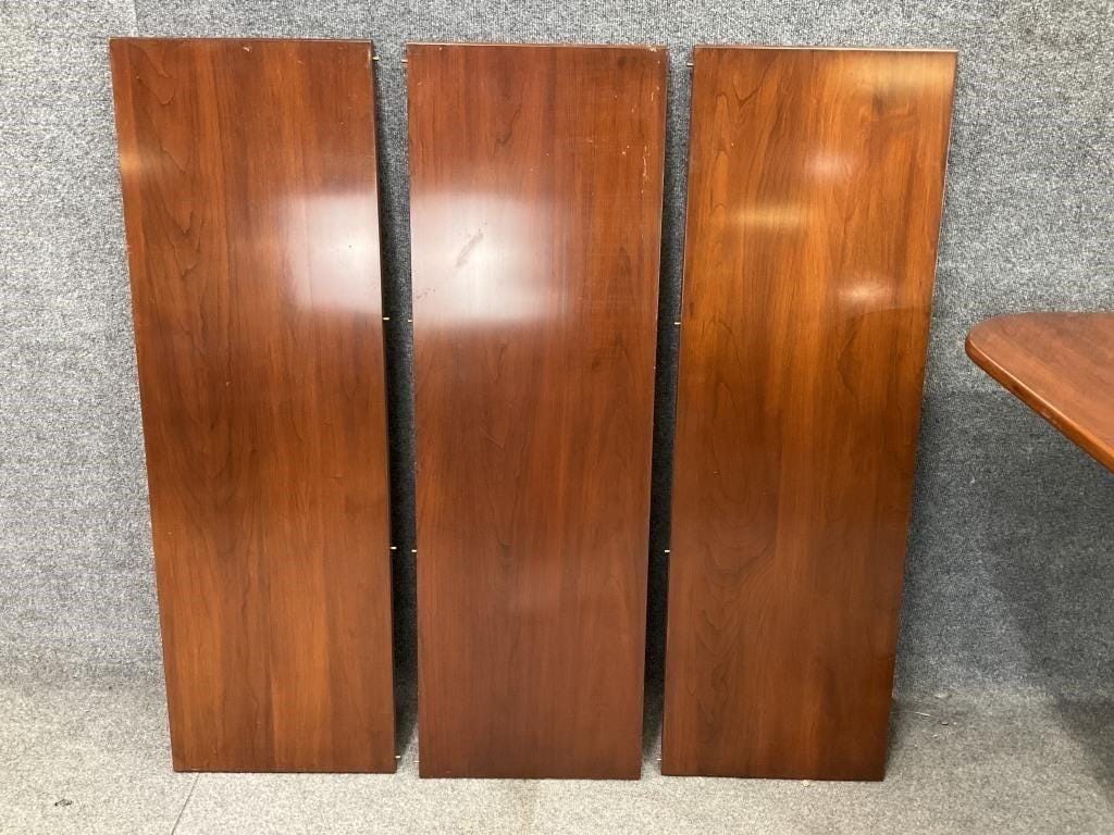 Henkel Harris Pedestal Dining Table with Three Leaves | Traditional American Heirloom