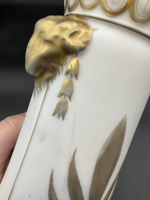 Antique German Art Nouveau Porcelain Vase c.1895 Marmorzellan Jugendstil Lion Head Vase with Gold Decoration