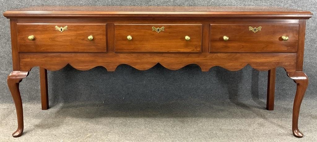 Henkel Harris Sideboard | Queen Anne Legs, Scalloped Apron Console Table