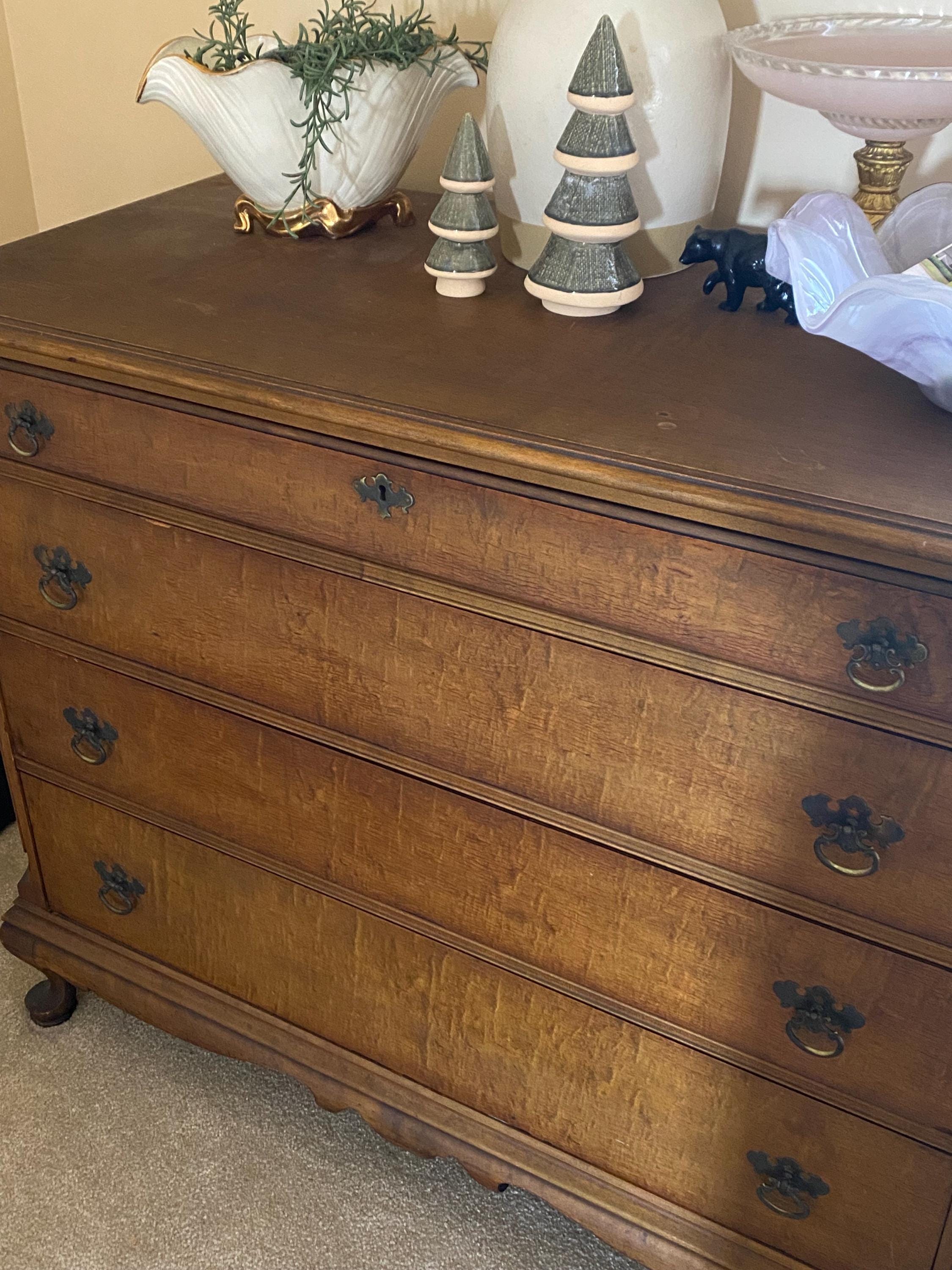 Vintage Queen Anne Dresser, West Michigan Furniture Company Chest, Solid Wood Drawers