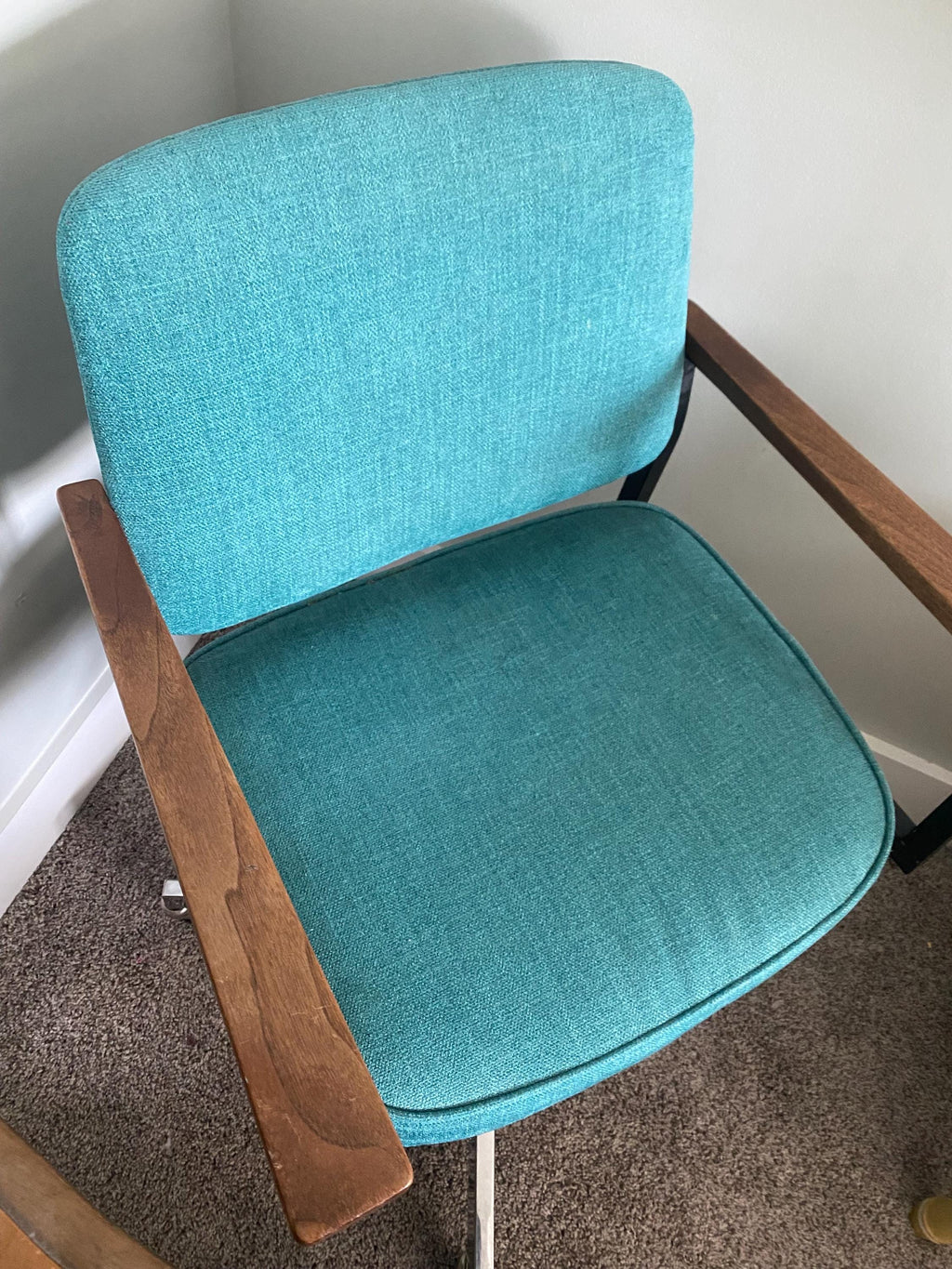 Vintage Mid Century Office Chair – Teal Tweed, Walnut Arms, Swivel Desk Chair