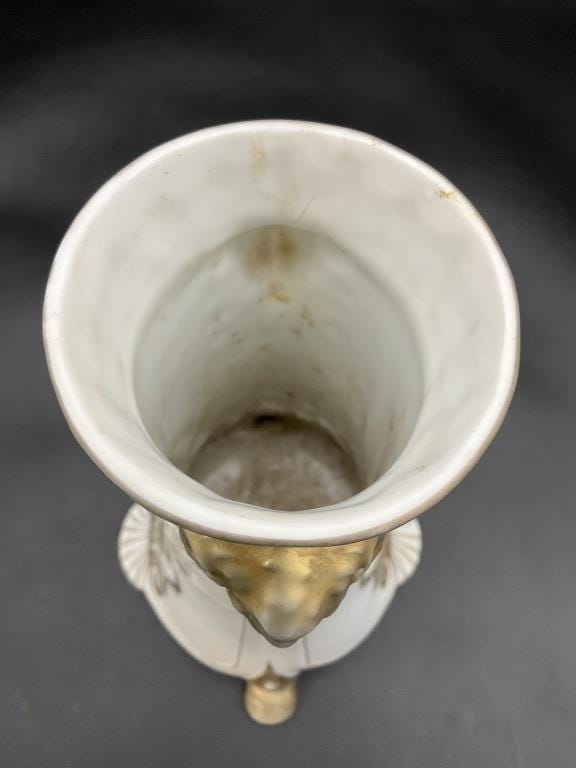 Antique German Art Nouveau Porcelain Vase c.1895 Marmorzellan Jugendstil Lion Head Vase with Gold Decoration