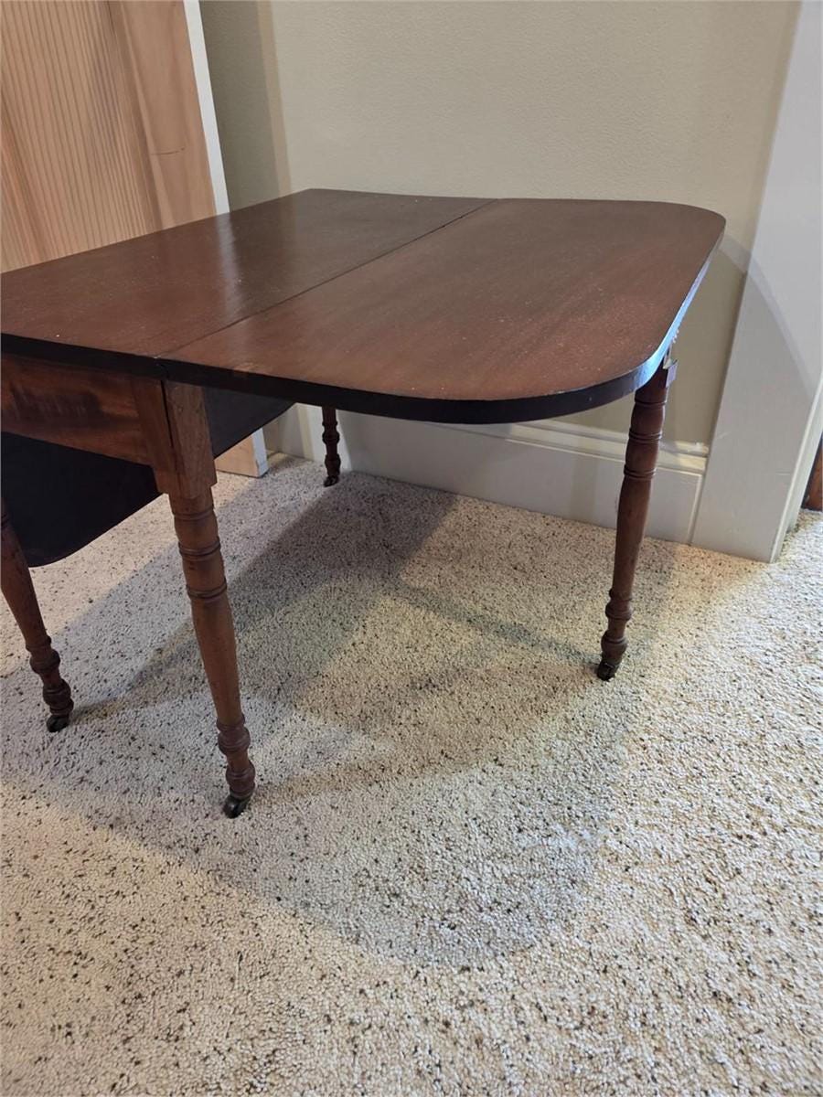 Antique 19th Century Drop-Leaf Coffee Table – Federal Style Mahogany Pembroke Table – Sourced from Bath, NC