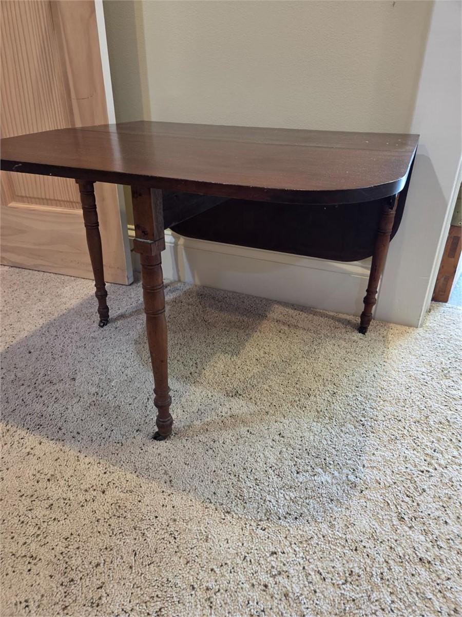 Antique 19th Century Drop-Leaf Coffee Table – Federal Style Mahogany Pembroke Table – Sourced from Bath, NC