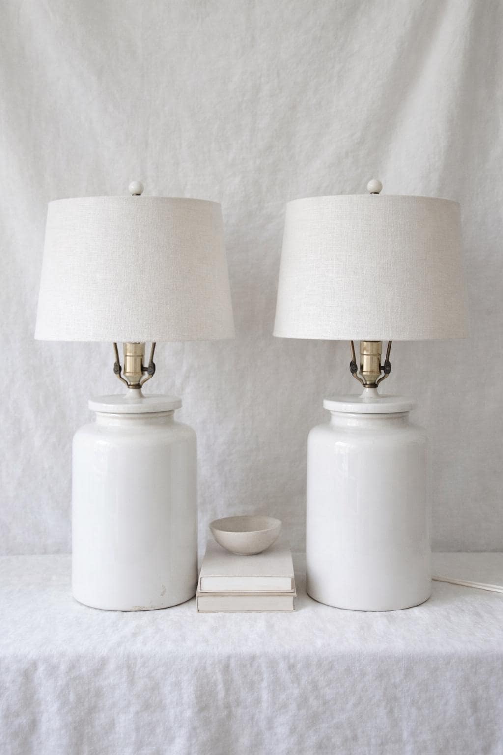 Vintage White Ceramic Table Lamps, Pair, Mid Century Modern Minimalist Lamps, Neutral Coastal Lighting, Bedside Lamp Set