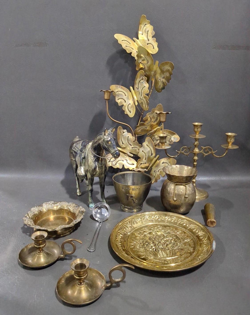 Vintage Brass Candelabra – 3 Arm Taper Candle Holder – Classic Traditional Brass Centerpiece – Elegant Dining Table Decor