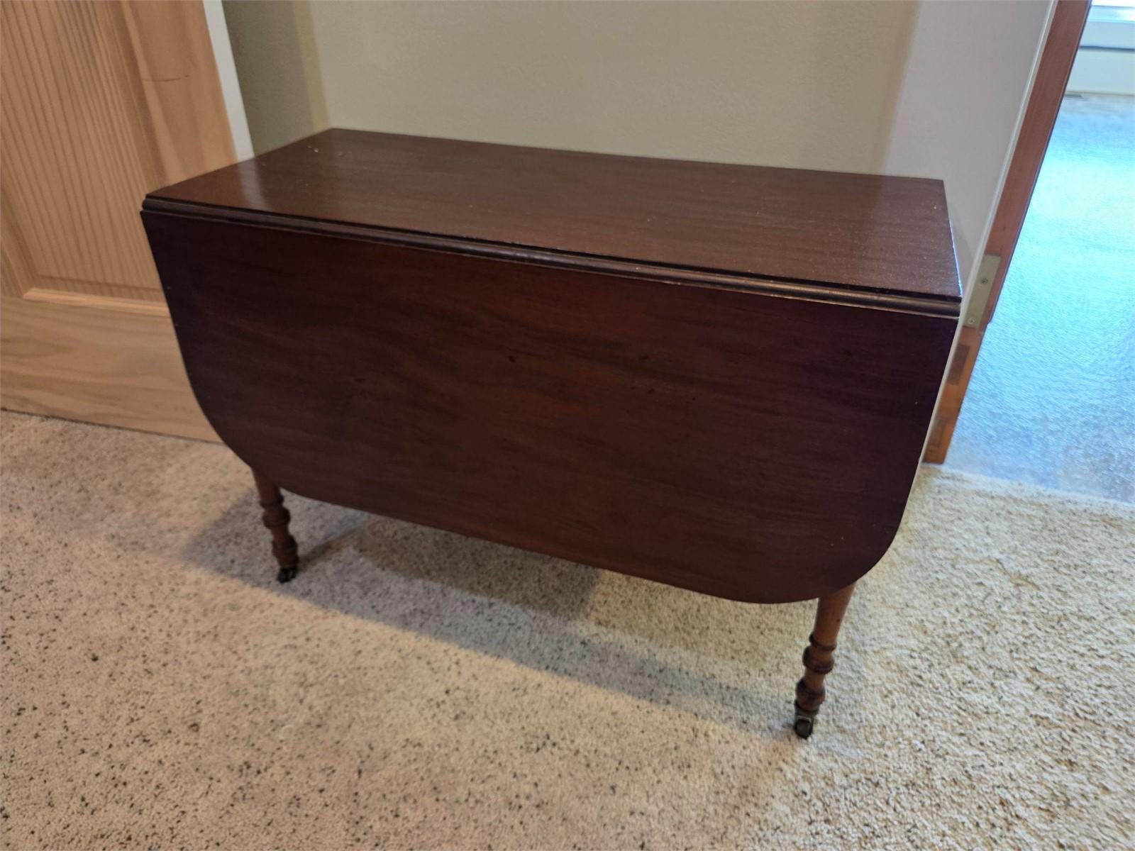 Antique 19th Century Drop-Leaf Coffee Table – Federal Style Mahogany Pembroke Table – Sourced from Bath, NC