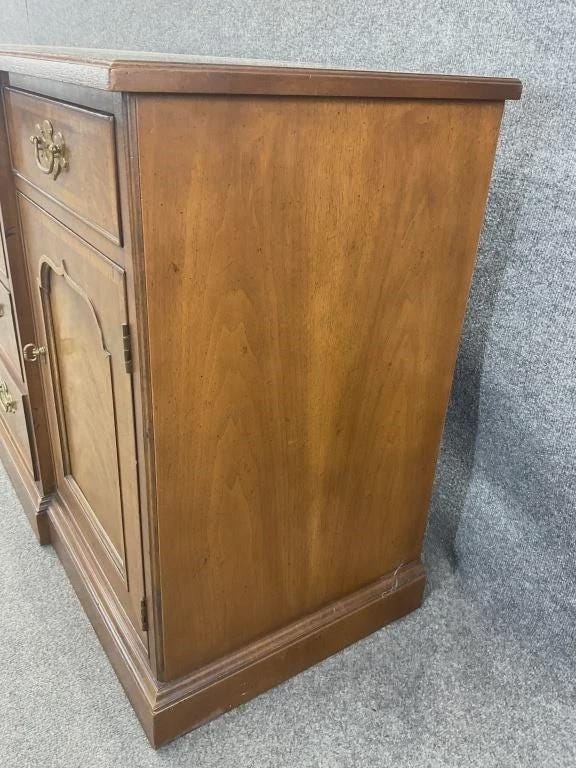 Vintage Henredon Burled Walnut Breakfront Sideboard | 18th Century Style Buffet Cabinet | Traditional Dining Storage | Solid Wood Credenza