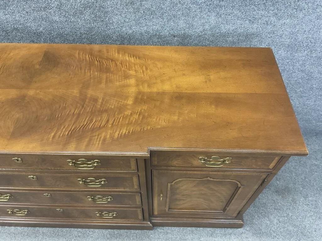 Vintage Henredon Burled Walnut Breakfront Sideboard | 18th Century Style Buffet Cabinet | Traditional Dining Storage | Solid Wood Credenza