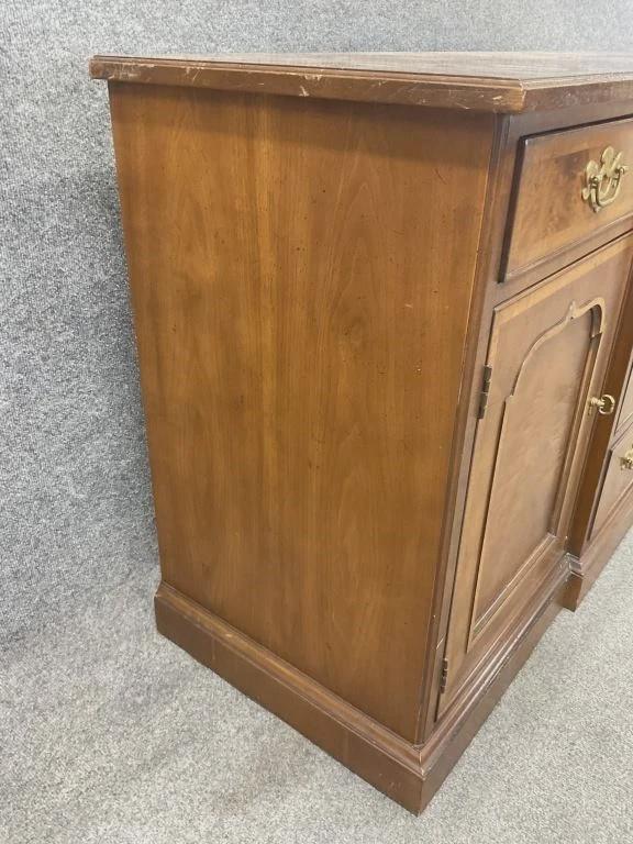 Vintage Henredon Burled Walnut Breakfront Sideboard | 18th Century Style Buffet Cabinet | Traditional Dining Storage | Solid Wood Credenza
