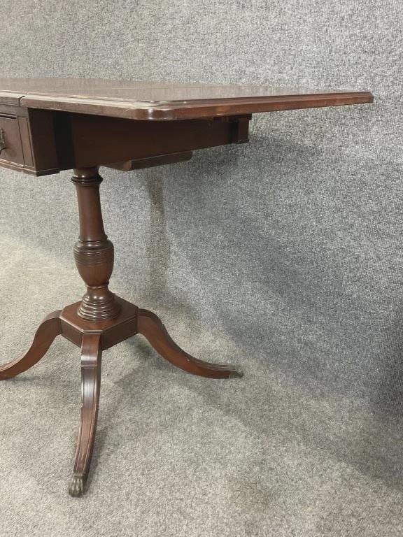 Vintage Mahogany Entry Table | Federal Style Pedestal Accent Table | Duncan Phyfe Style Side Table