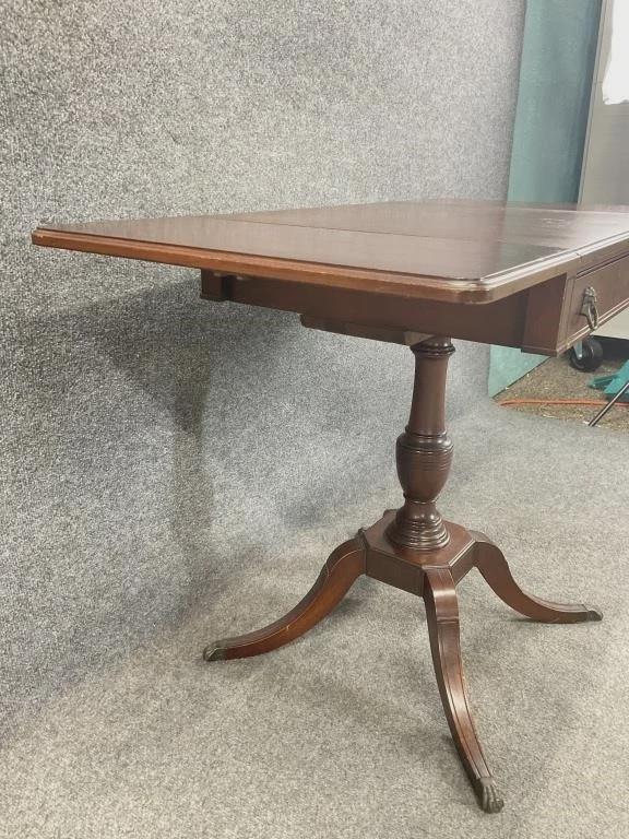 Vintage Mahogany Entry Table | Federal Style Pedestal Accent Table | Duncan Phyfe Style Side Table