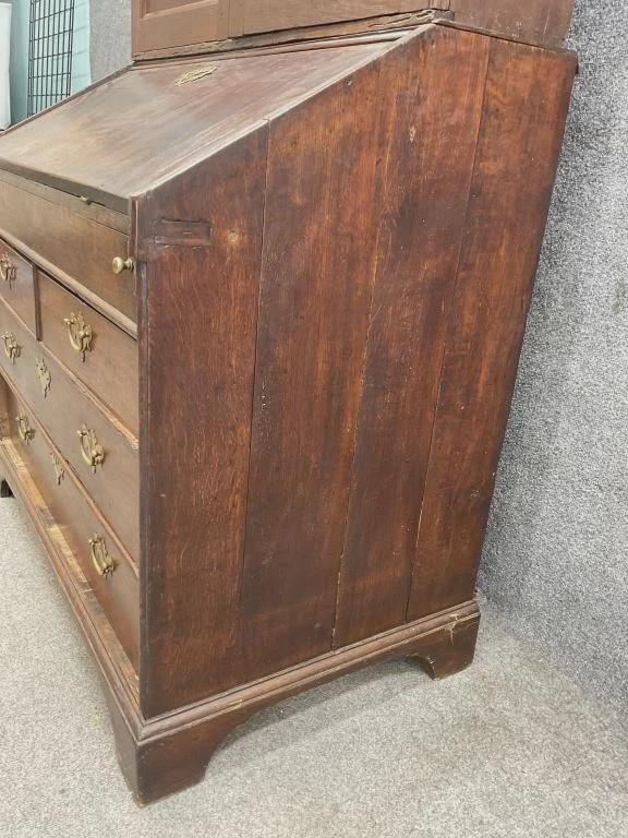 18th Century English Georgian Oak Secretary Bureau Bookcase, c. 1770s
