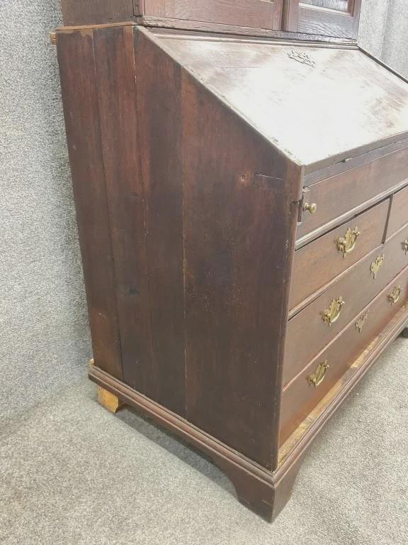 18th Century English Georgian Oak Secretary Bureau Bookcase, c. 1770s