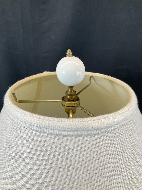 Vintage White Ceramic Urn Table Lamp with Raised Floral Roses | French Country Cottage Lamp