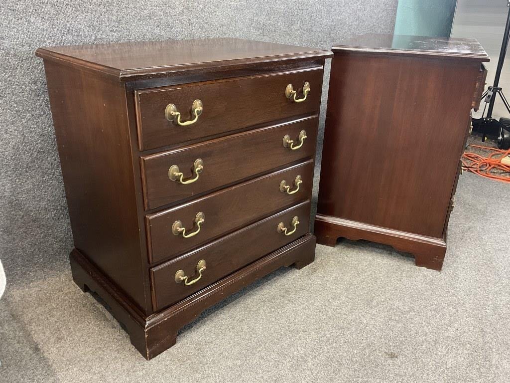 Vintage Caro-Craft Mahogany Nightstands – Matching Pair of Four-Drawer Bedside Chests, Brass Hardware, American Colonial Revival Furniture